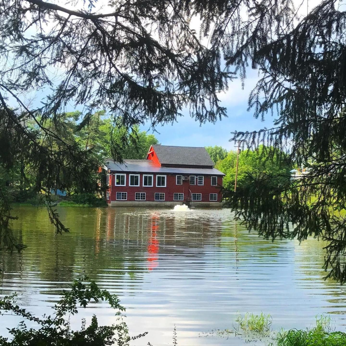 Rainbow Mountain Resort - Lgbtq Friendly East Stroudsburg Exteriör bild