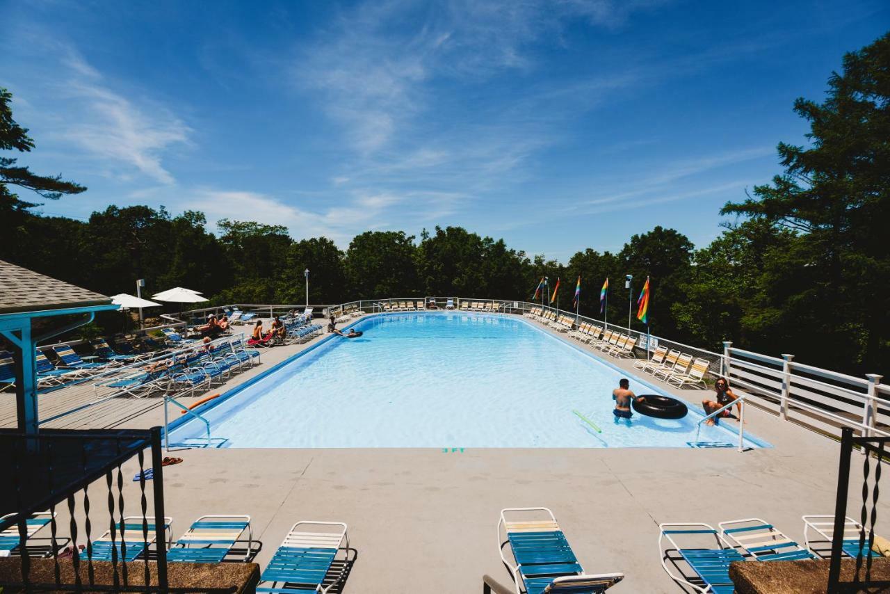 Rainbow Mountain Resort - Lgbtq Friendly East Stroudsburg Exteriör bild