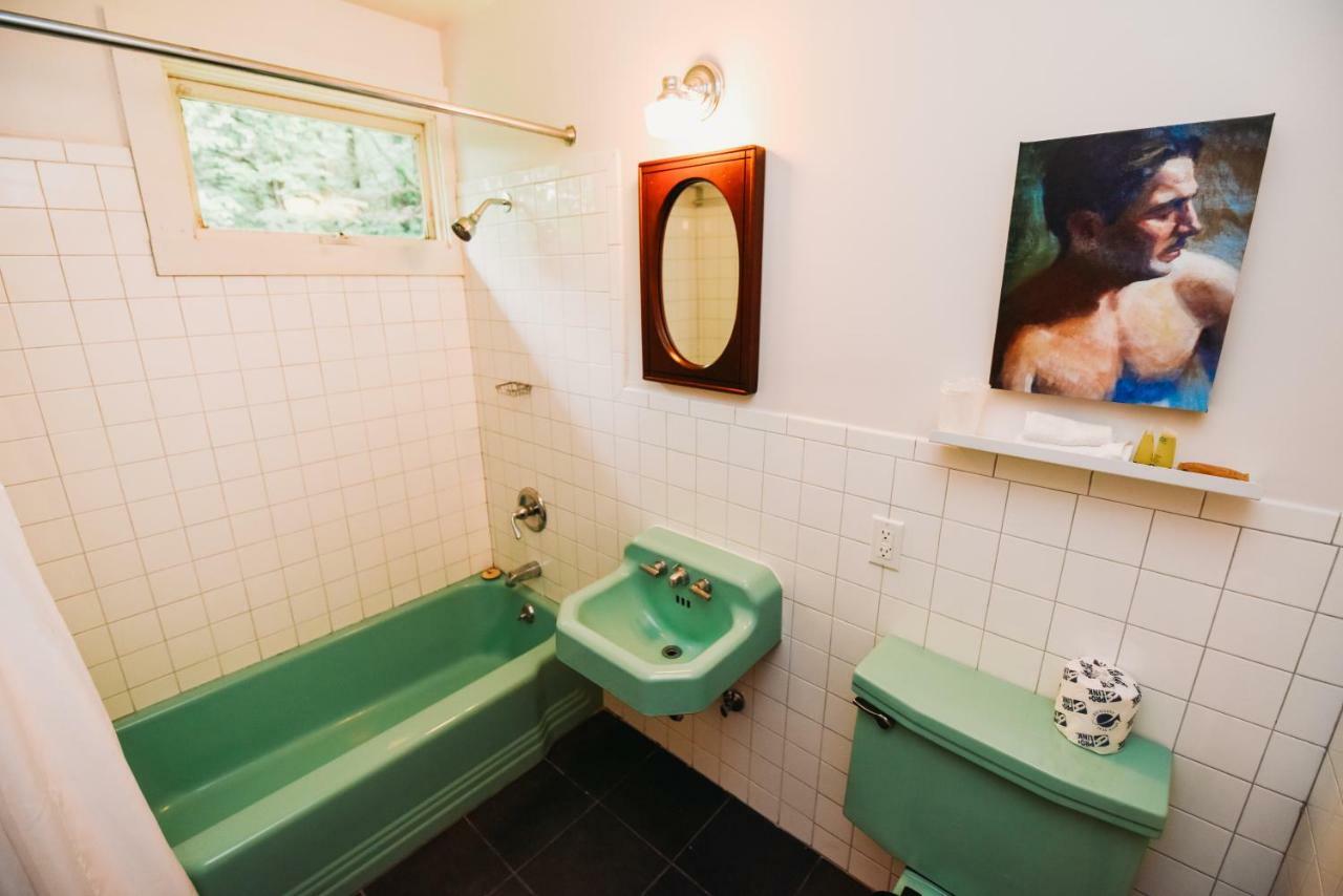 Rainbow Mountain Resort - Lgbtq Friendly East Stroudsburg Exteriör bild