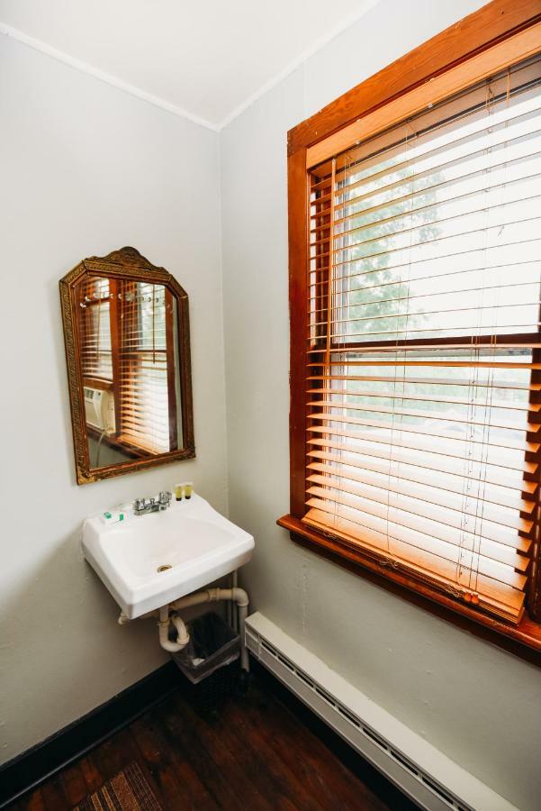 Rainbow Mountain Resort - Lgbtq Friendly East Stroudsburg Exteriör bild